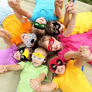 Beauenty Party Articles Superhero Birthday Party Gift Set Includes 18 Pcs Party Articles Superhero masks， 18Pcs Keychains 18Pcs Gifts Bag，36pcs Superhero Hand Slap Bracelet(108PC)