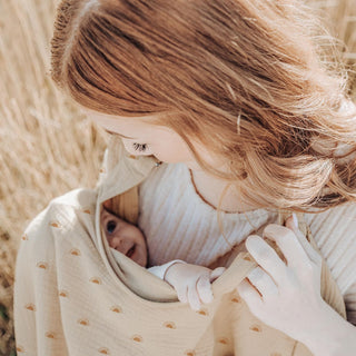 Konssy Muslin Nursing Cover for Baby Breastfeeding, Breathable 100% Cotton Breastfeeding Cover with Rigid Hoop for Mother Nursing Apron, Multi-use Carseat, Brown (BRJ05)