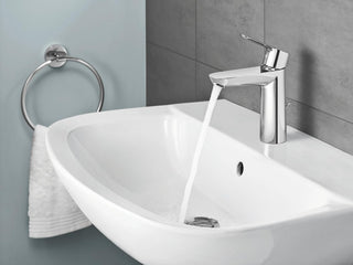 GROHE BauLoop Single Lever Basin Mixer | S-Size | With Plastic Pop-Up Waste Set | Water Saving Bathroom Tap | Bathroom Fixtures | Chrome | 23335000