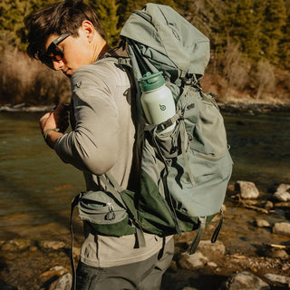 bottlebottle BOTTLE BOTTLE 32oz Insulated Water Bottle Stainless Steel Sport Water Bottle with Straw Dual-use Lid Design for Gym with Pill Box (green)