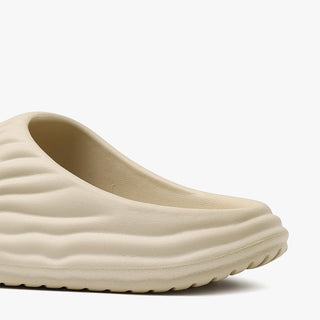 Slippers Feel Like Stepping On Feces For Men And Women To Wear Externally